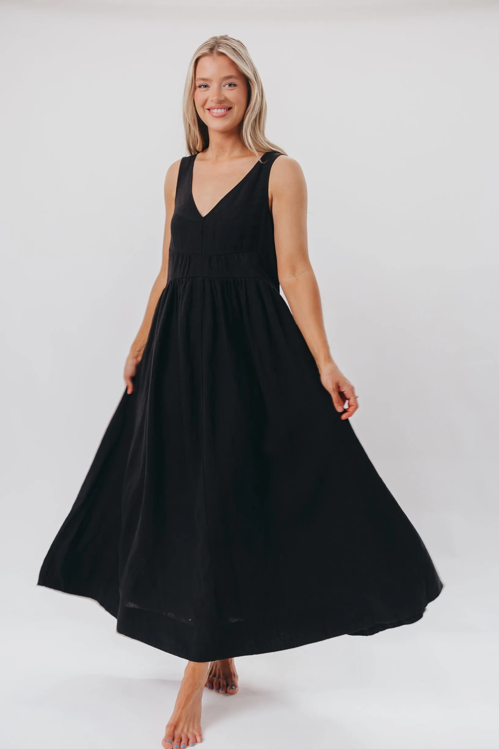 Eleonie 100% Linen Maxi Dress in Black