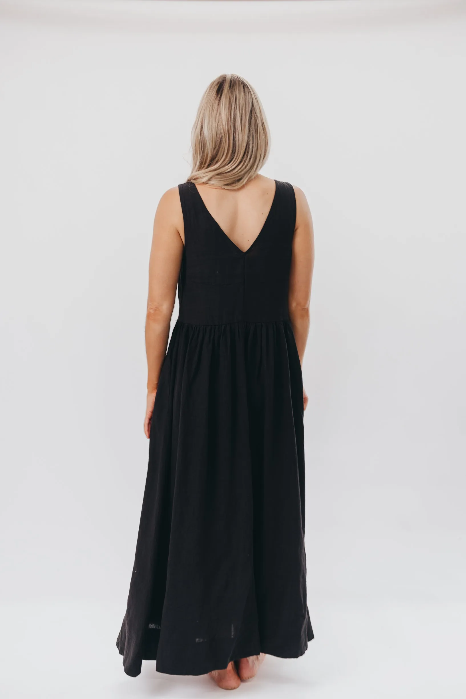 Eleonie 100% Linen Maxi Dress in Black