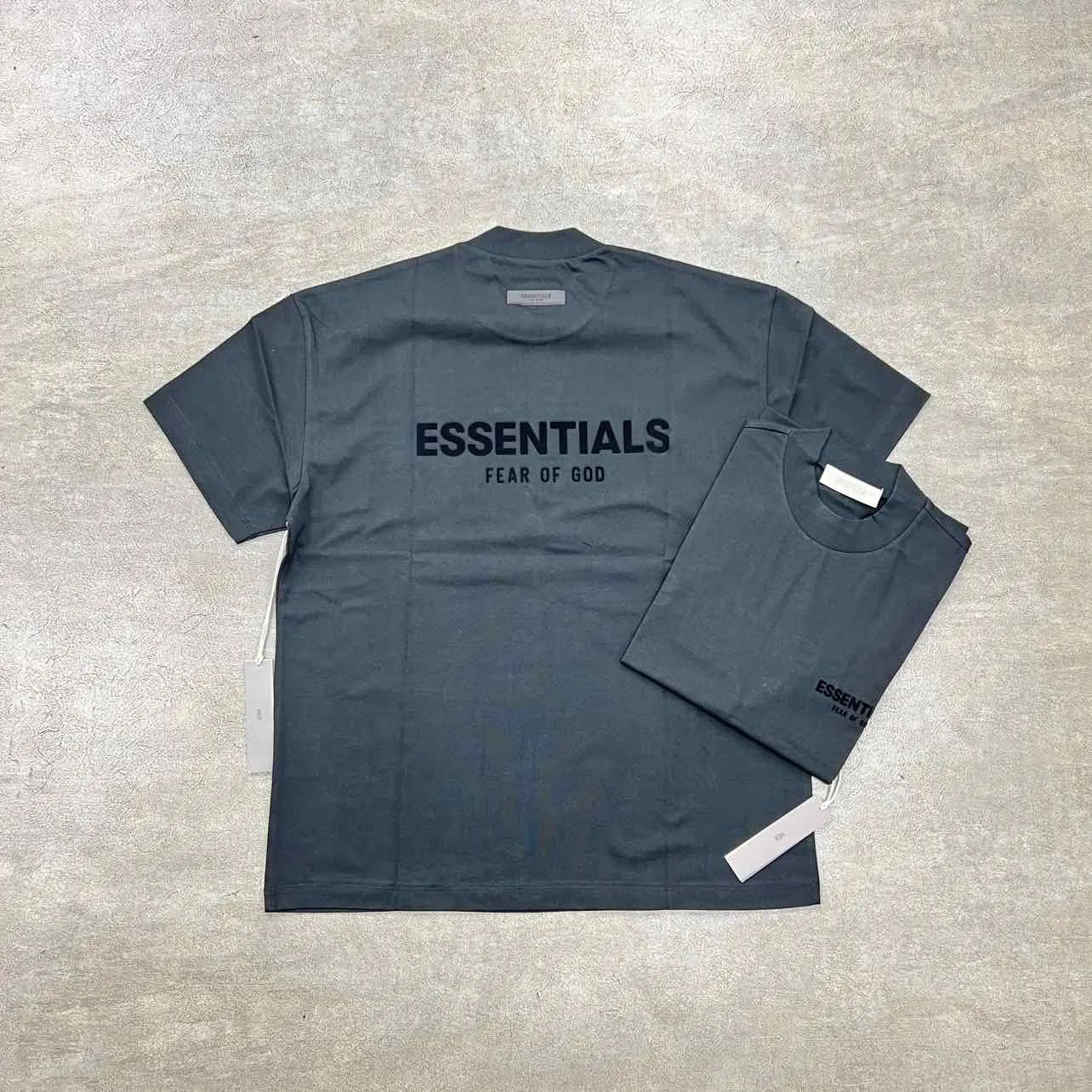 Fear of God T-Shirt ESSENTIALS Stretch Limo New Size M